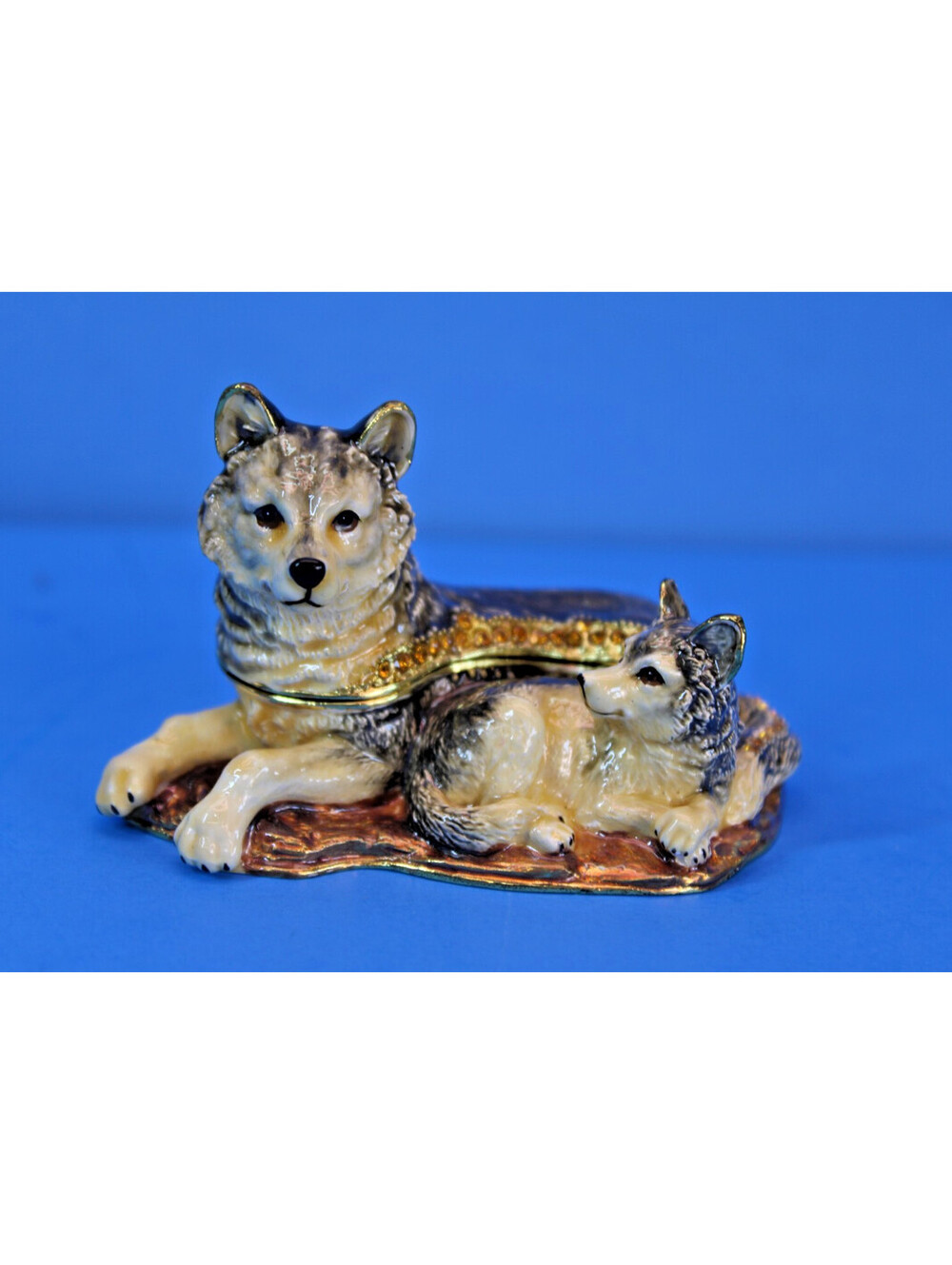 NIB Wolf Mother/Pup  Enameled Hinged Ring/Trinket Box Forest Friends Crystals 3"